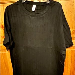 Chicyea men’s lightweight pullover shirt , NWT !